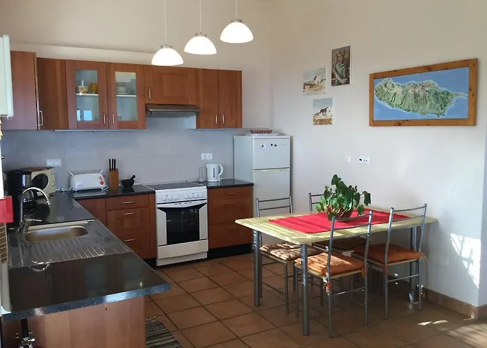 Casa de Férias Banda Do Sol Self Catering Estreito Da Calheta